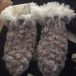 Fuzzy Knitted Mittens